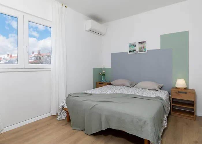 Lea With Free Bikes Lägenhet Poreč