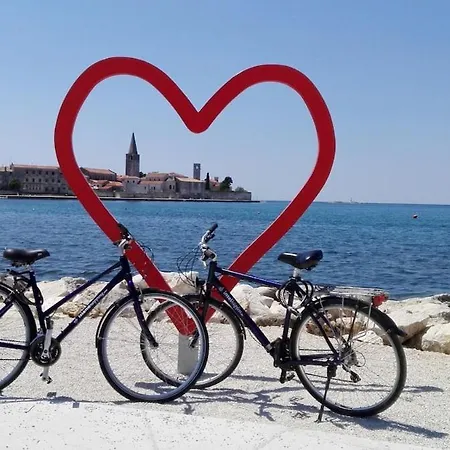 Апартаменты Lea With Free Bikes